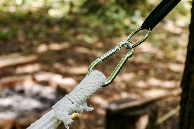 This makes the adjustment and installation of hammock straps easy and secure
