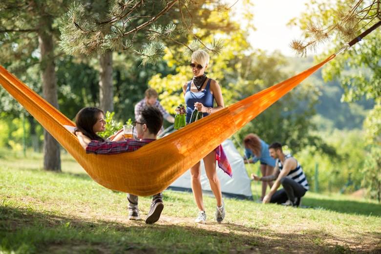 Durability perhaps is an essential criterion when looking for the best hammock straps because you might end up falling to the ground if you invest on something frail